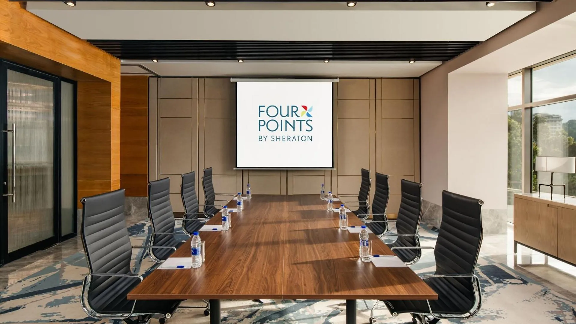 Four Points By Sheraton Kampala 호텔